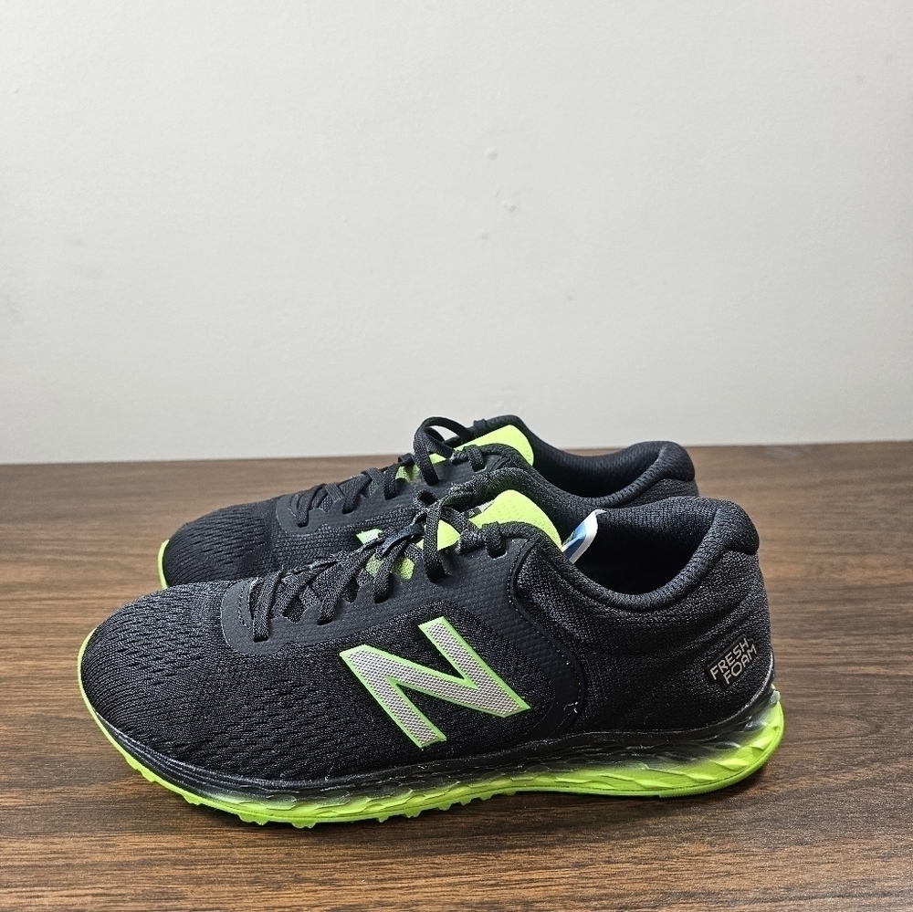 New Balance Fresh Foam Arahi Running Shoes Black and green Women's Size 6